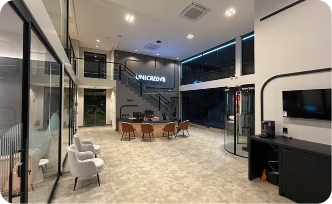 Agência Unicred — recepção e escada